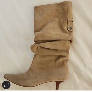 Women's Tan Suede Boots